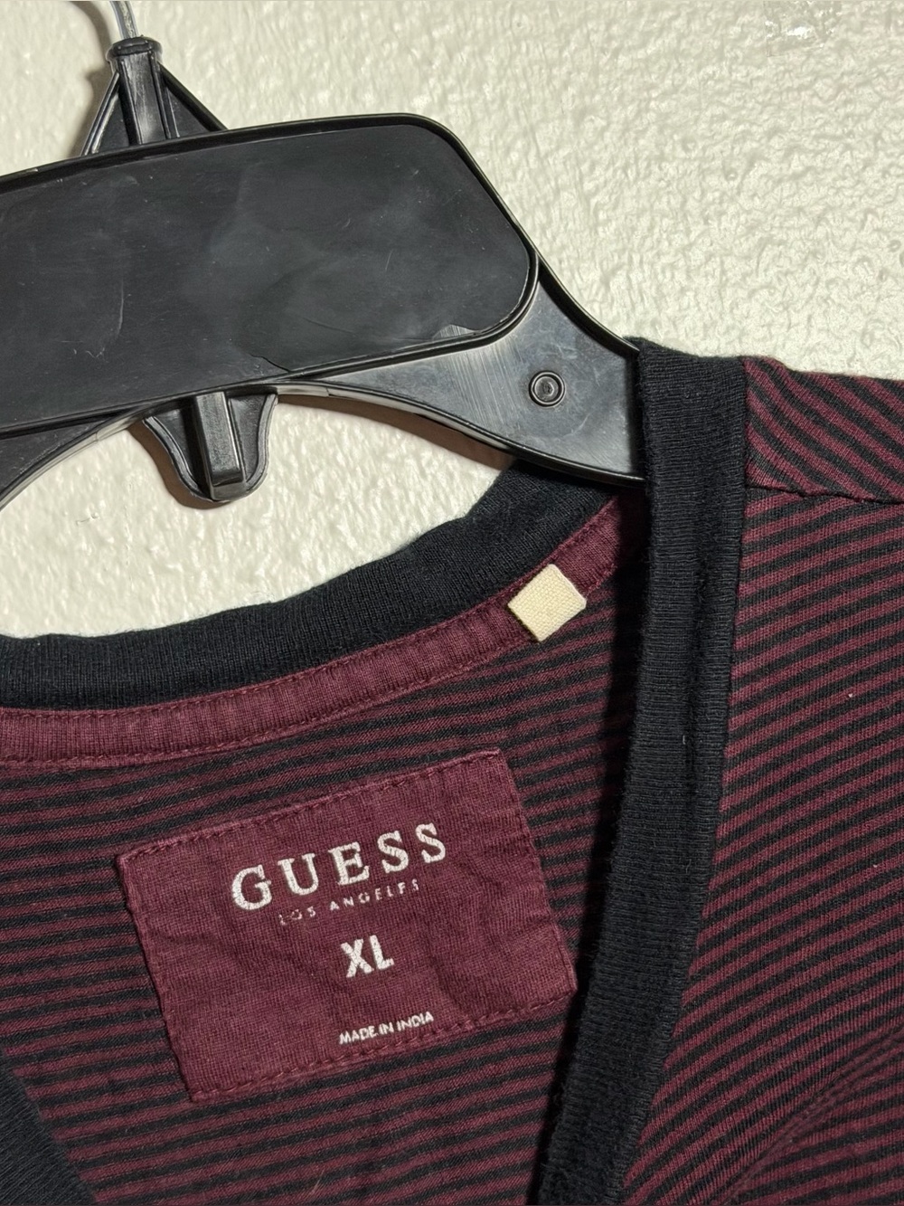 GUESS Men's Casual Preppy Striped Burgundy/Black Short Sleeve Pocket Tee size XL - Picture 5 of 9